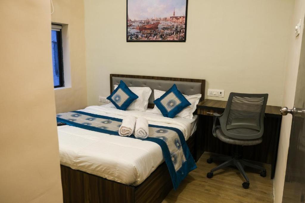Hotel Vrc Bombay Esterno foto