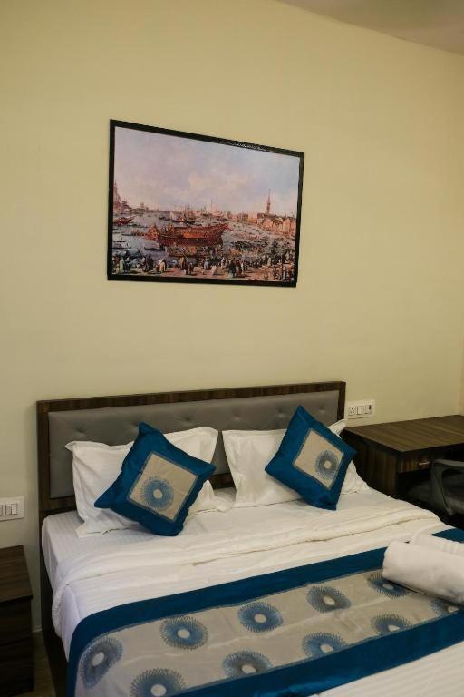 Hotel Vrc Bombay Esterno foto