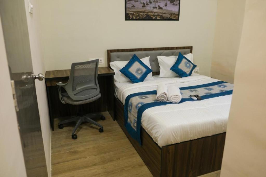 Hotel Vrc Bombay Esterno foto